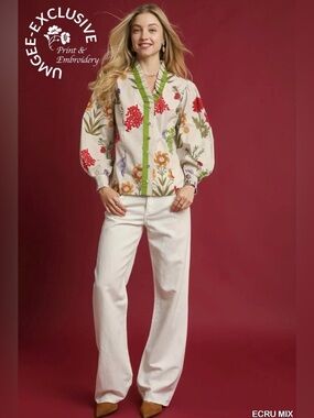 Umgee Socialite Floral Top Size L